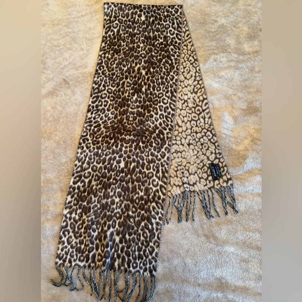 Fraas Leopard Print Cashmink Fringe Scarf